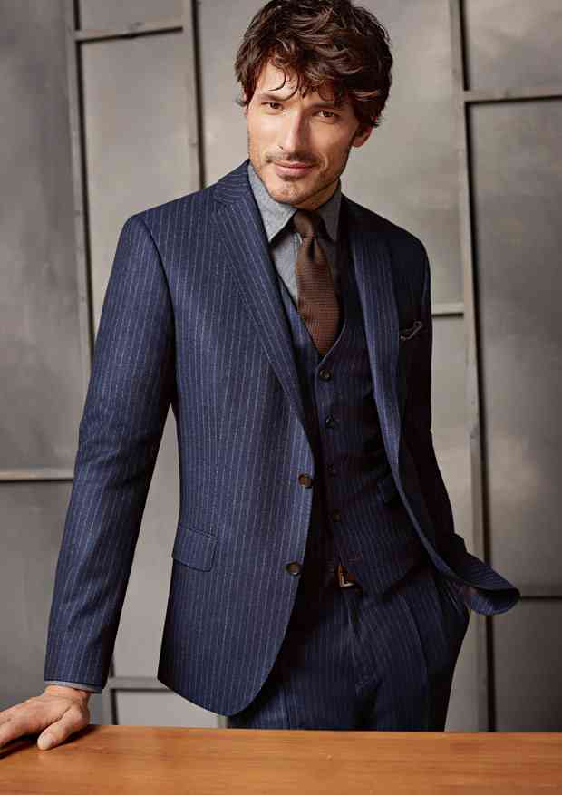 Zegna藍色條紋西裝