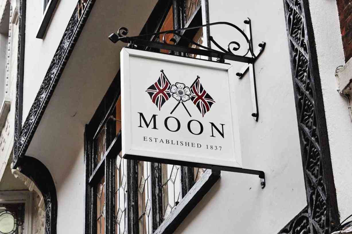 英國Moon品牌店面招牌