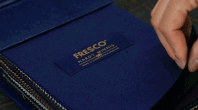 Fresco西裝面料本翻動