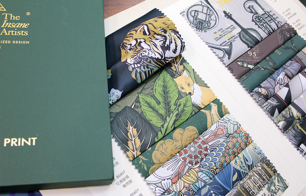 西裝內裡圖案布料本特寫-自然及動物圖案