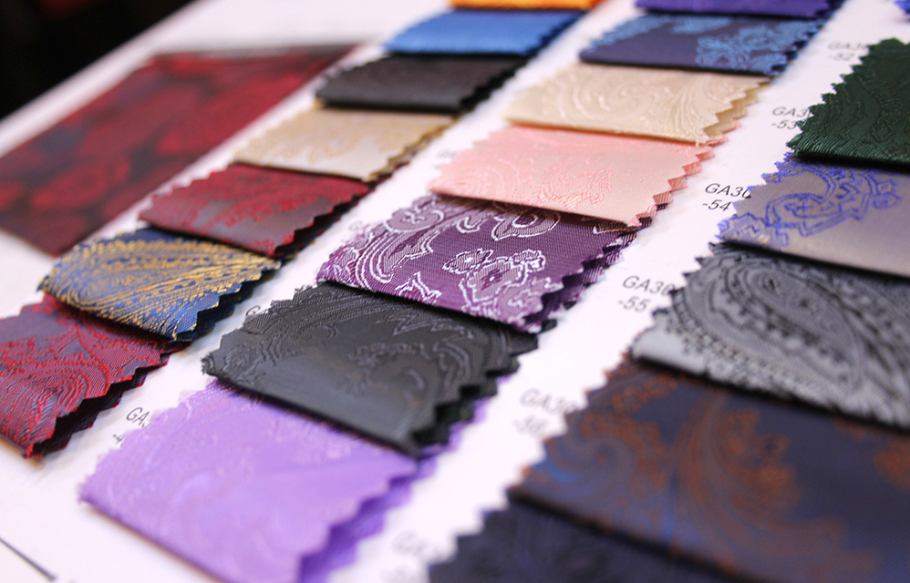 緹花西裝內裡布料本