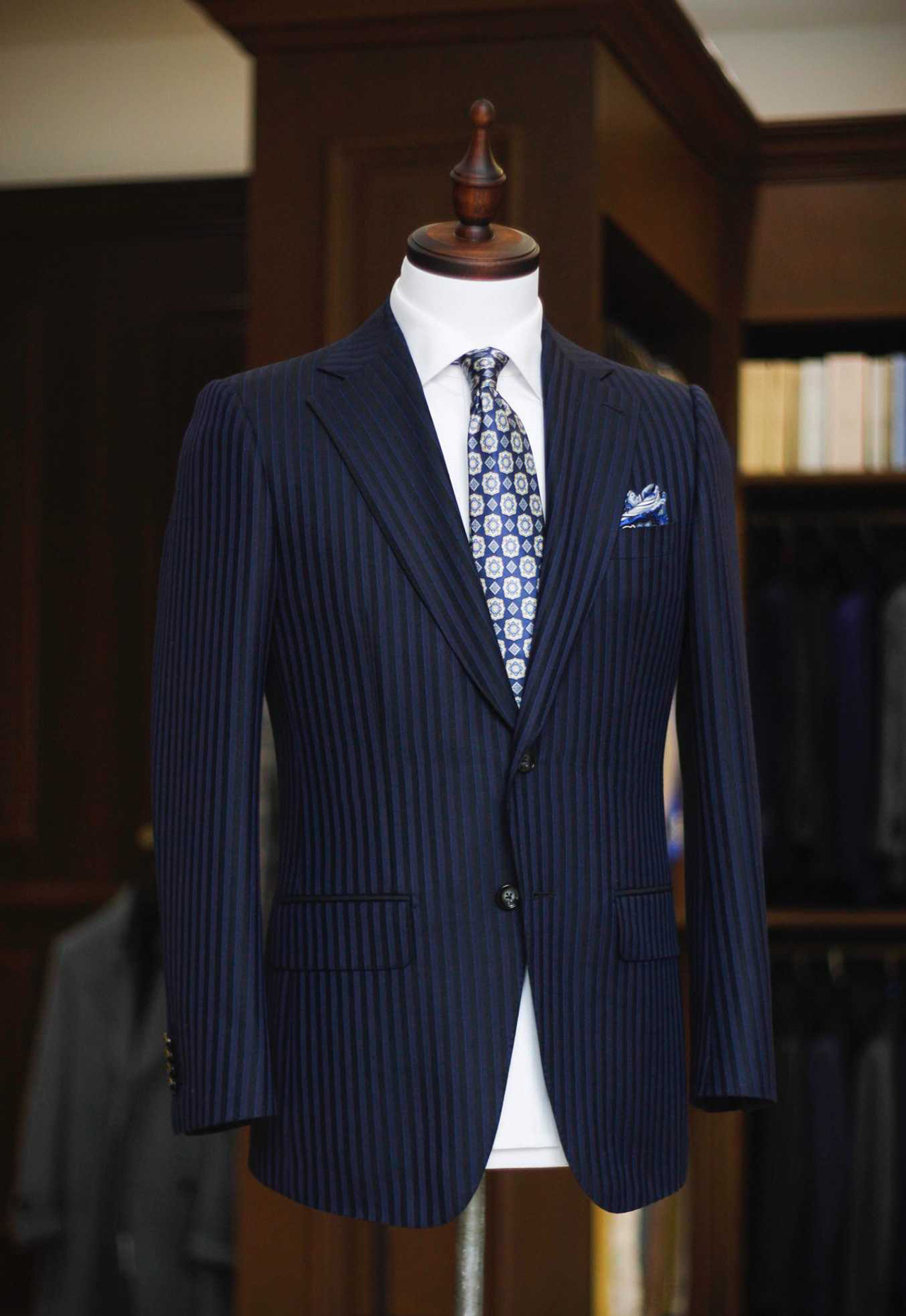 SCABAL-Tornado系列-深藍色條紋西服