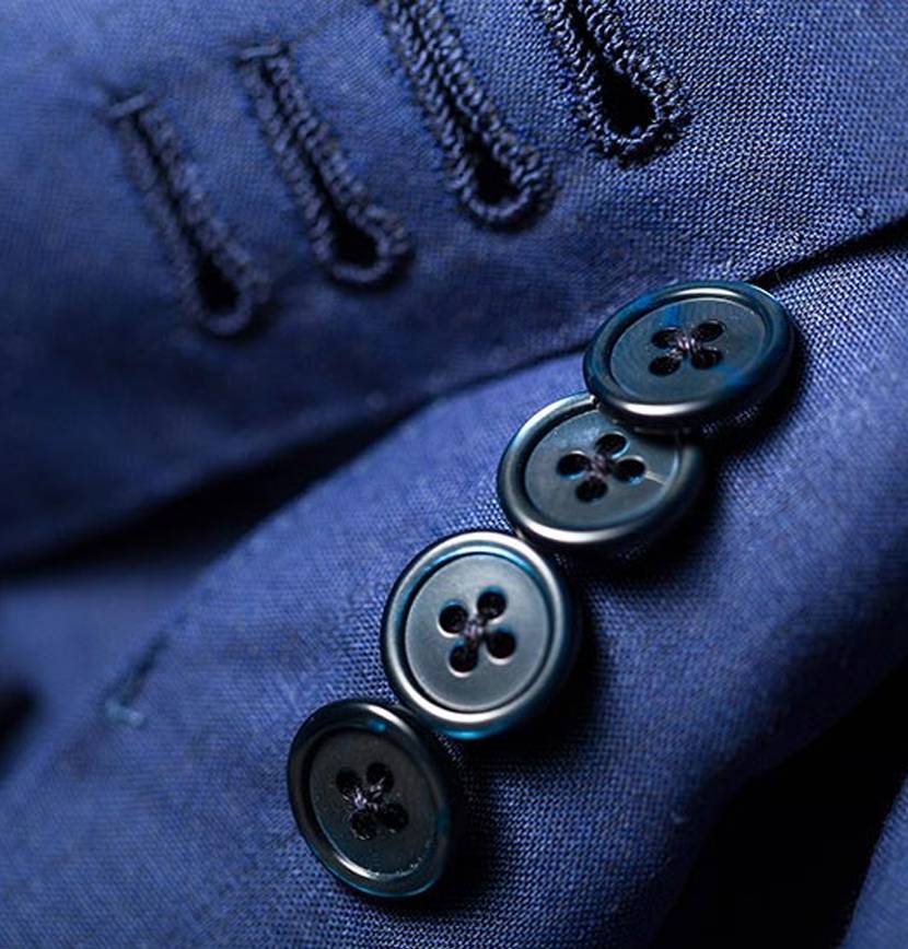 西裝袖口鈕釦及釦眼