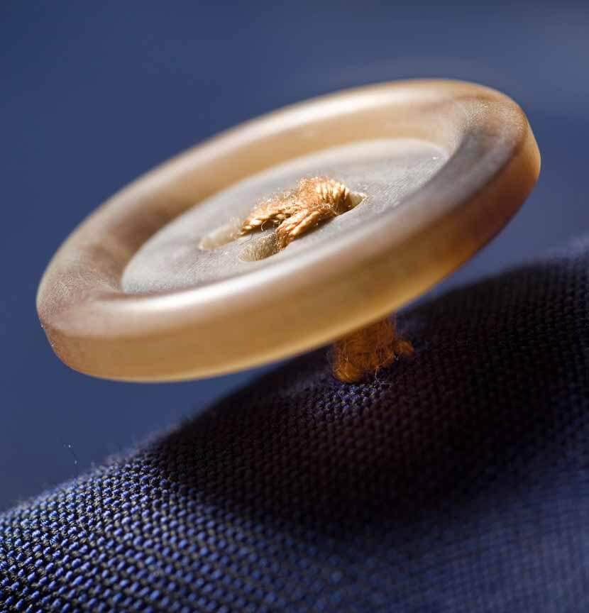 西裝鈕釦縫製細節