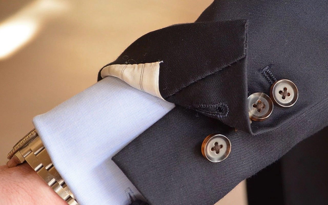 西服外套的真袖衩