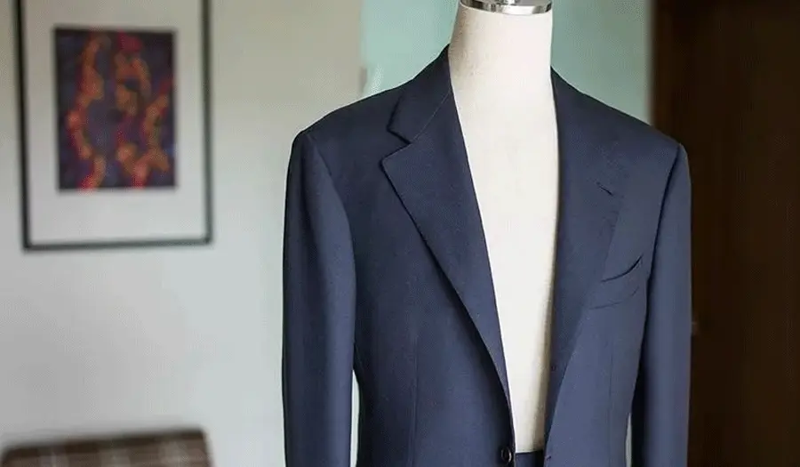 訂製西服的領片八字縫