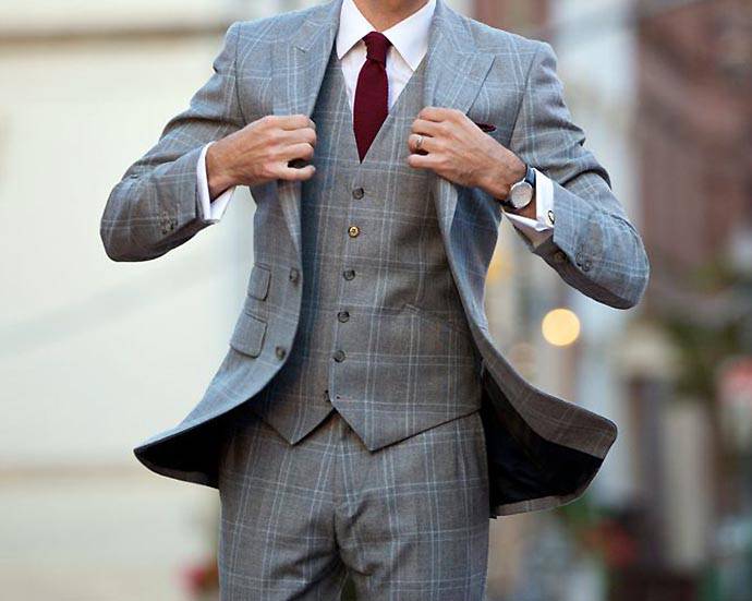 淺灰色格紋三件式西裝套裝