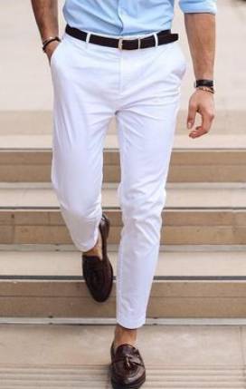 白色卡其褲