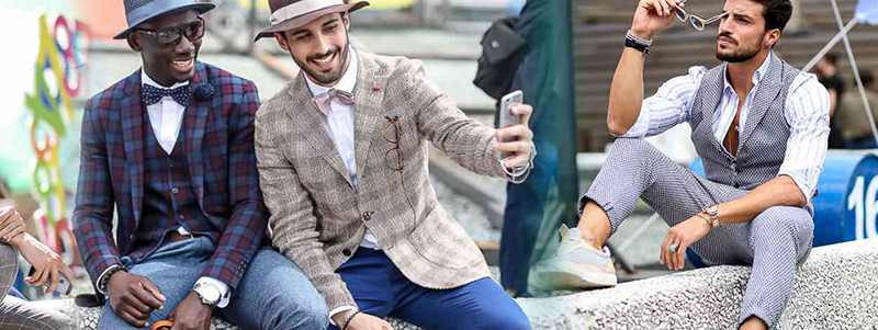穿著休閒格紋西裝及泡泡紗背心的男士們