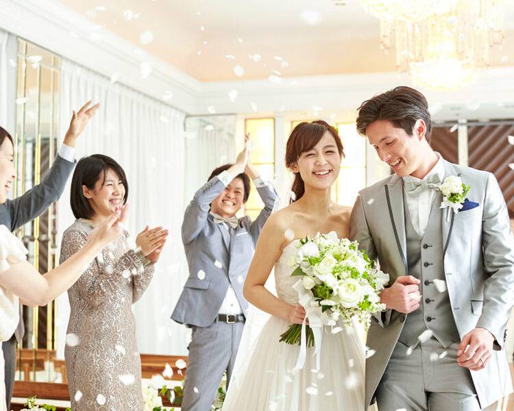 灰色結婚西裝