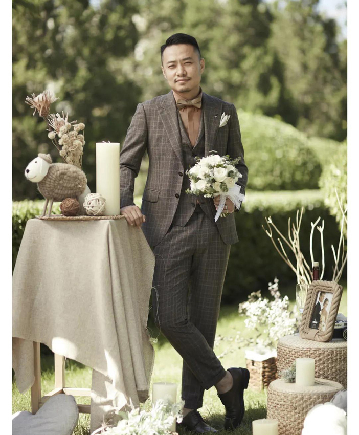 咖啡色親王格紋西裝