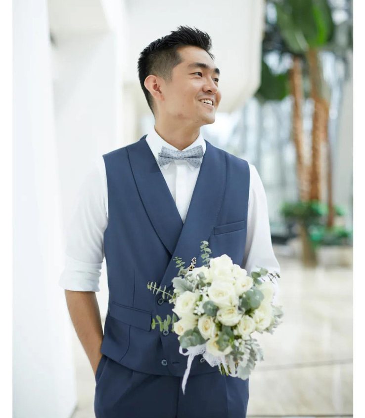 北歐藍西服套裝-絲瓜領背心