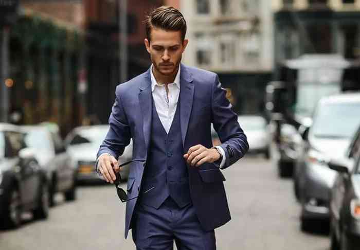 灰藍色三件式西裝套裝