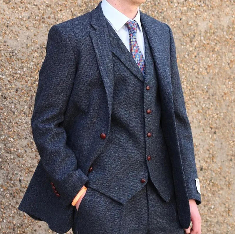 深藍色毛呢三件式西裝