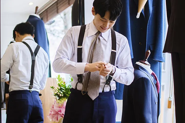 襯衫加吊帶的穿搭